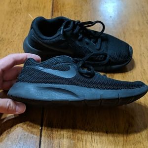 Kid's Nike shoes